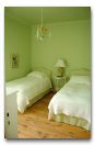 twin bedroom (upstairs)